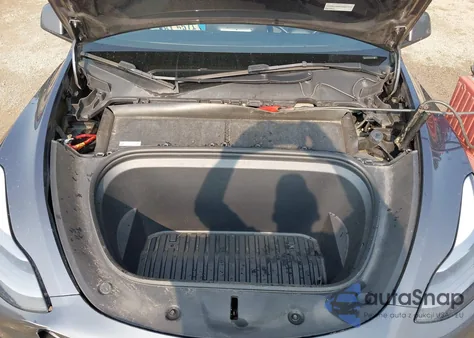 2023 Tesla Model Y Awd/Long Range Dual Motor All-Wheel Drive из США, поврежденный, VIN 7SAYGAEE5PF829394